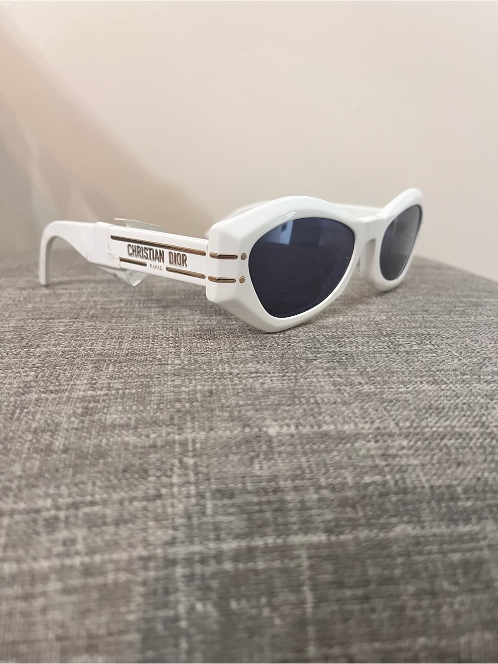 Dior White Oval Sunglasses with Dark Lenses - Picture 2 of 8
